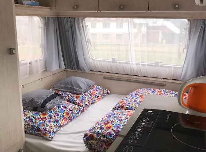 Przyczepa Campingowa Ogrzewana !!temperatura 17lub 18stopni *